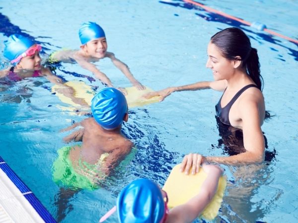 Co trzeba wiedzieć przed rozpoczęciem nauki pływania i zajęć